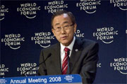 Пан Ги Мун в Давосе: миру нужна новая экономическая модель, опирающаяся на экологически чистые источники энергии